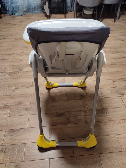 Детский стульчик для кормления