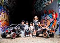 SHOWROOM AUTO SAMOCHÓD Akumulator Elektryczny QUAD BUGGY Traktor Motor
