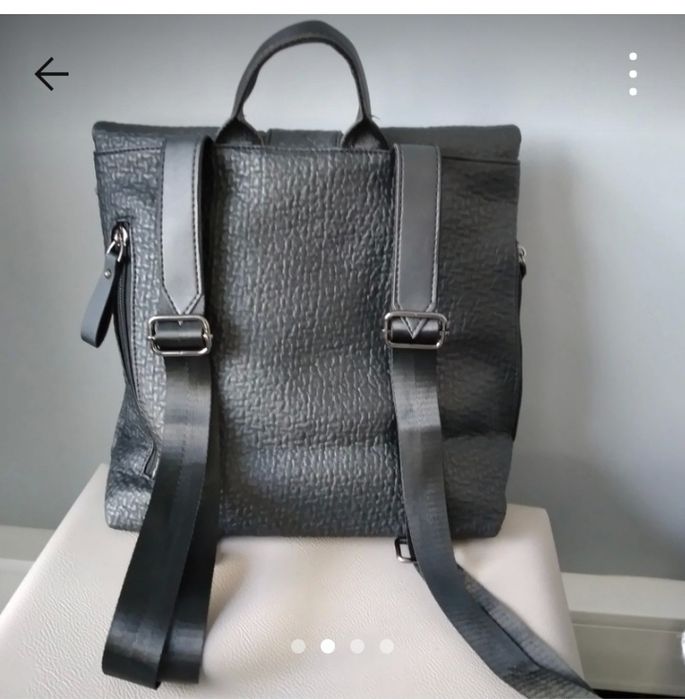 Mochila preta, nova,boa qualidade