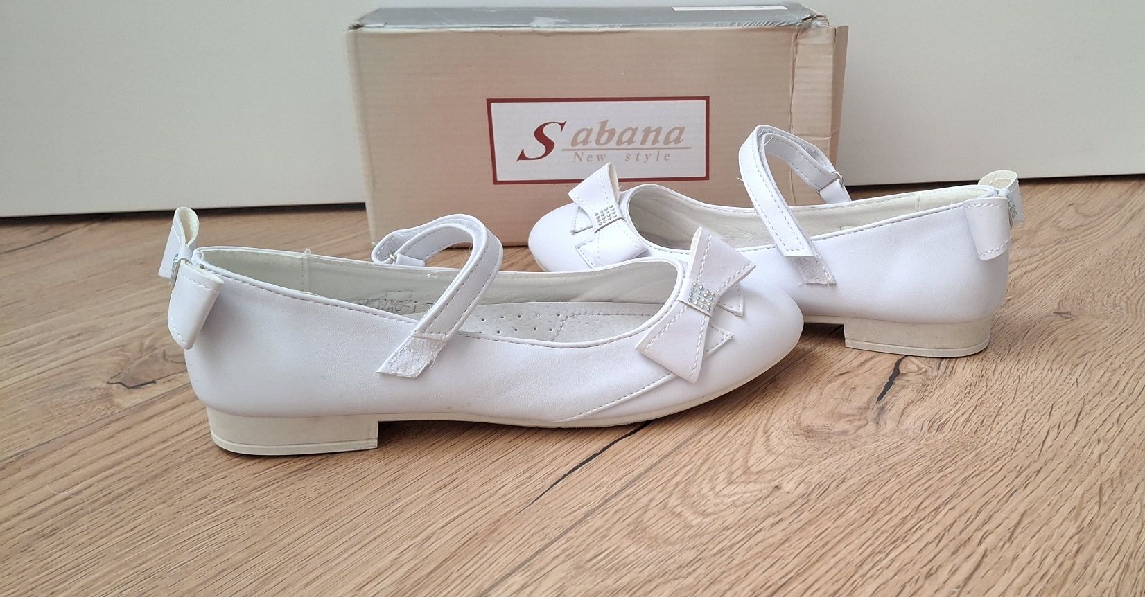 *Sabana* wygodne buty komunijne białe balerinki z kokardką R35 j. NOWE