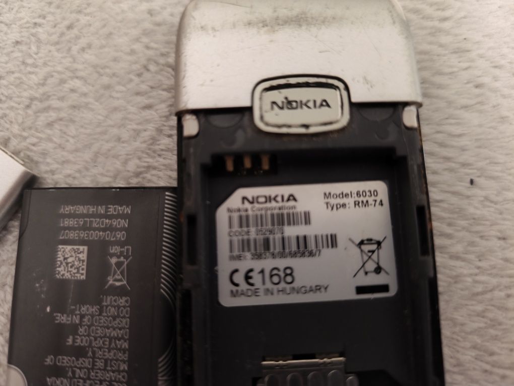 Telefon dla kolekcjonera NOKIA 6030