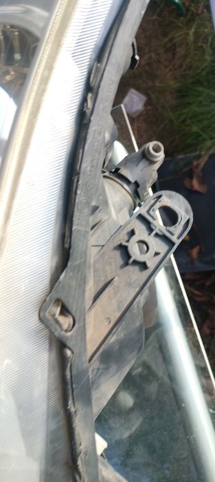 Renault Clio 3 przed lift lampy przednie TYC jak nowe cena za komplet