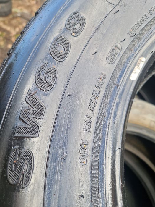1x opona zimowa 215/65R16 Goodride SW608 7.5mm bieżnika DOT2021