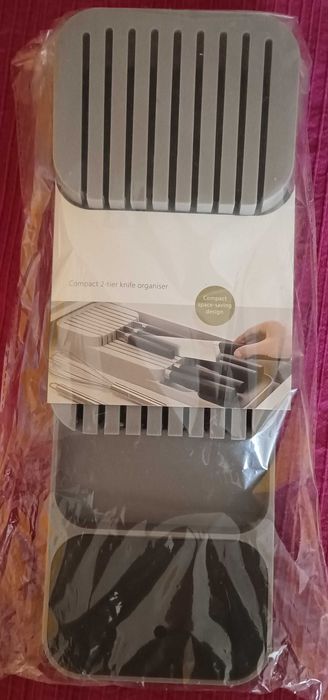Organizador de facas compacto. NOVO na embalagem.