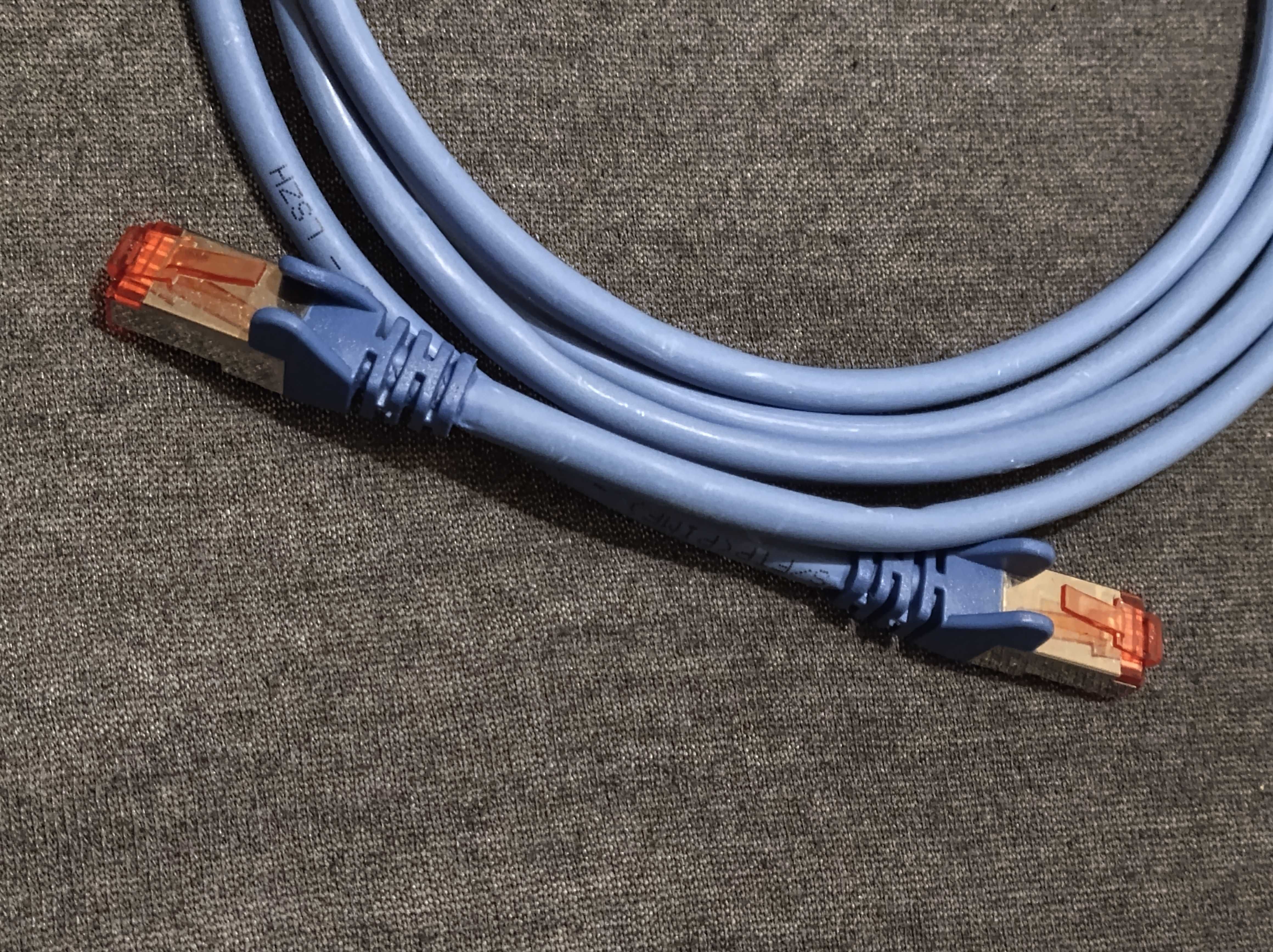 Kabel sieciowy CAT 6 S/FTP 2m – Wysoka jakość, bez zakłóceń, LSZH,