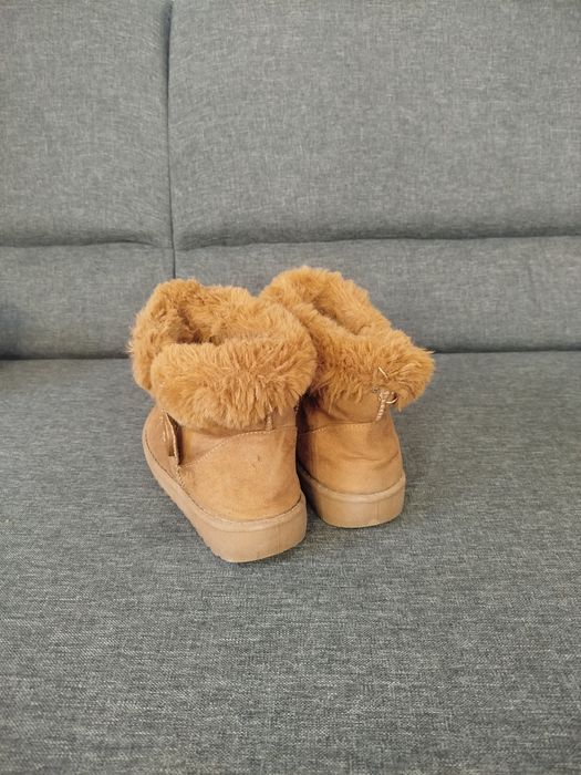 Сапожки  на дівчинку!