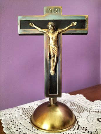Krucyfiks krzyż stojący sygnowany