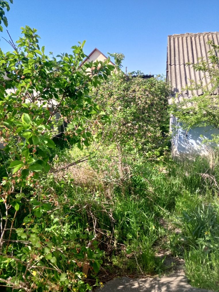 Продам дом -участок в городе под стройку