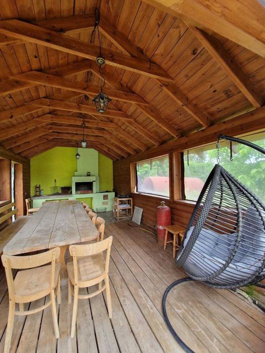 Будинок з власним виходом до озера