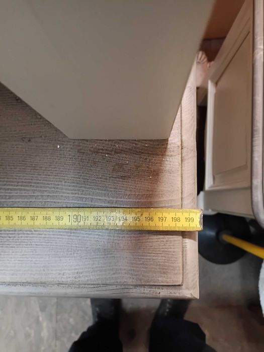 Regał, biblioteka prowansalska