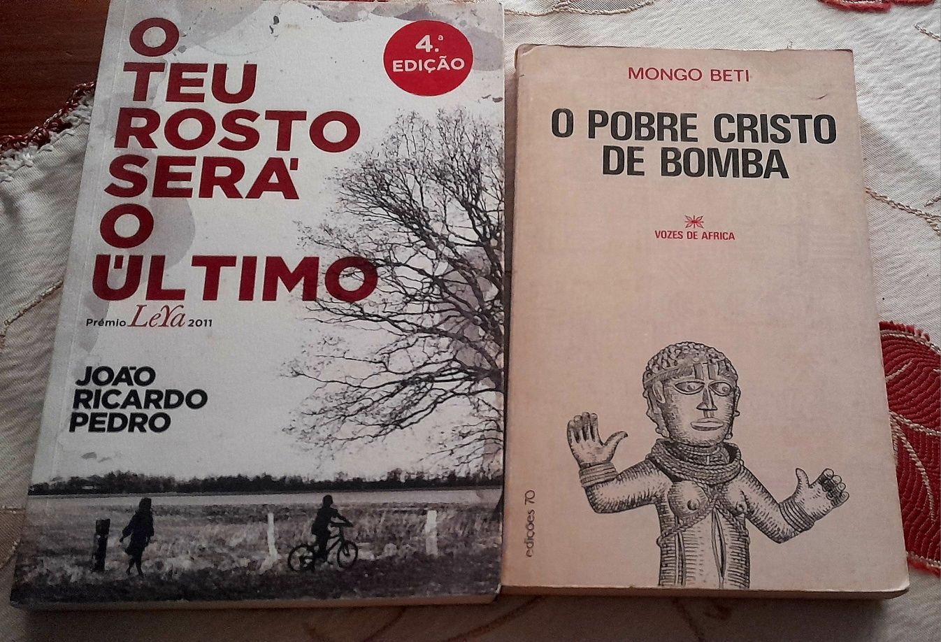 Livros relacionados com África