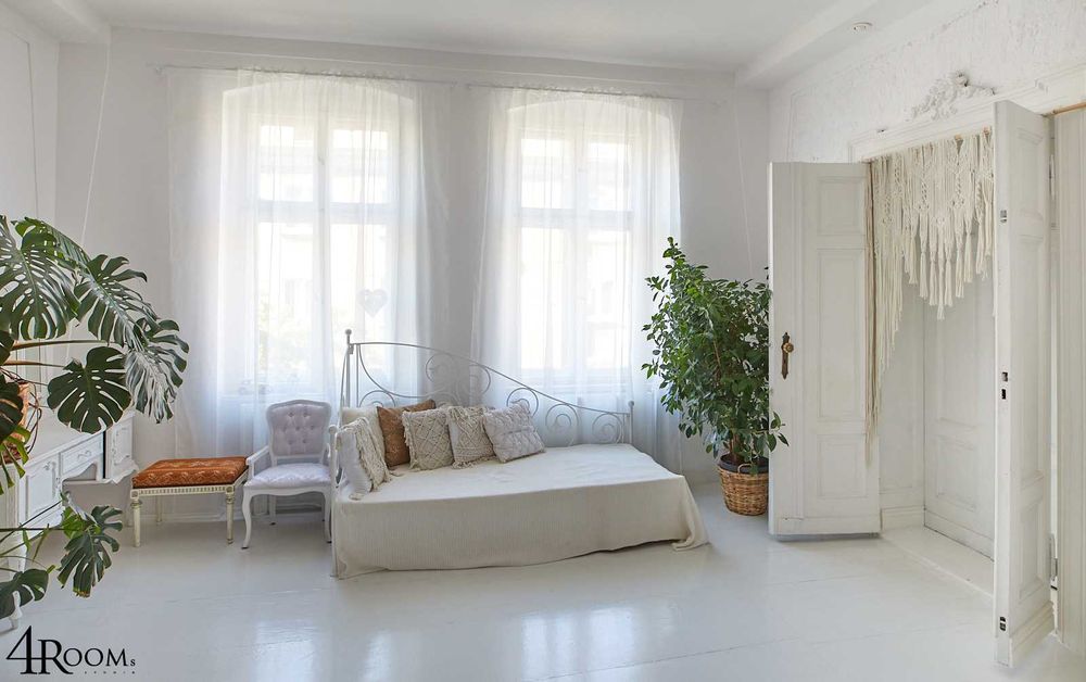 Biała Sofa metalowa - szezlong, łóżko Aurelia - metaloplastyka