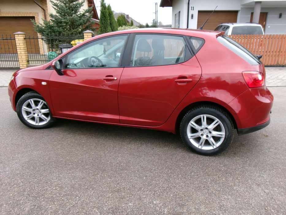 Seat Ibiza Piekny seat ibiza 1.4 benz. 2010r-klimatr. komp.temp.-5 drzwi stan bdb
