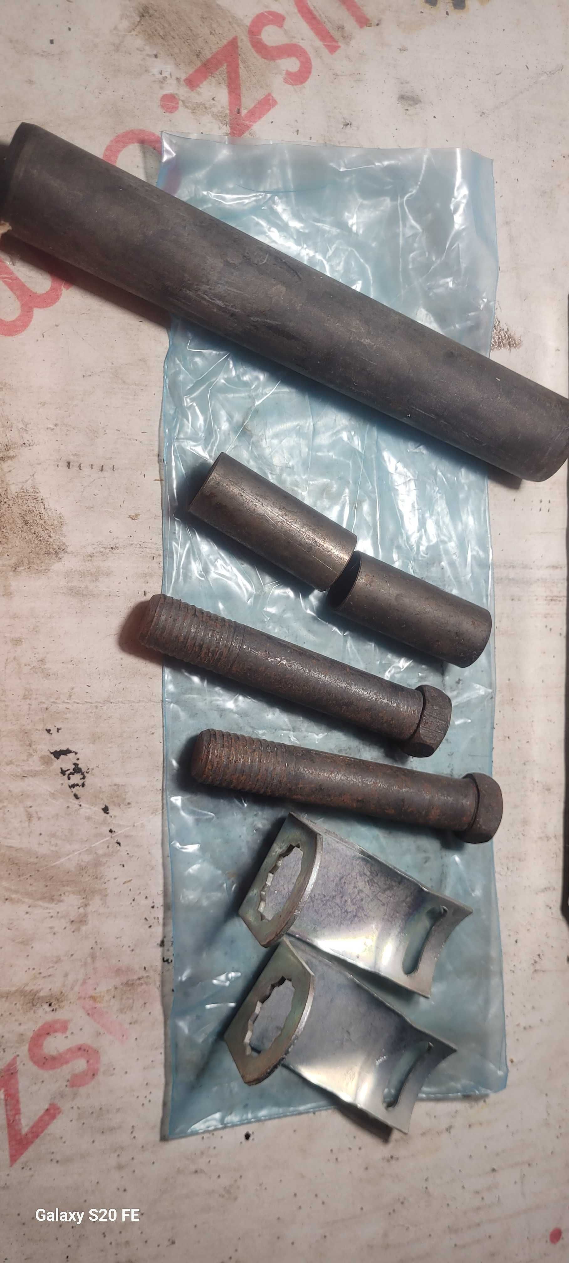 Ремкомплект оси нижних рычагов ГАЗ 2410-31105 Волга 3110-2904060