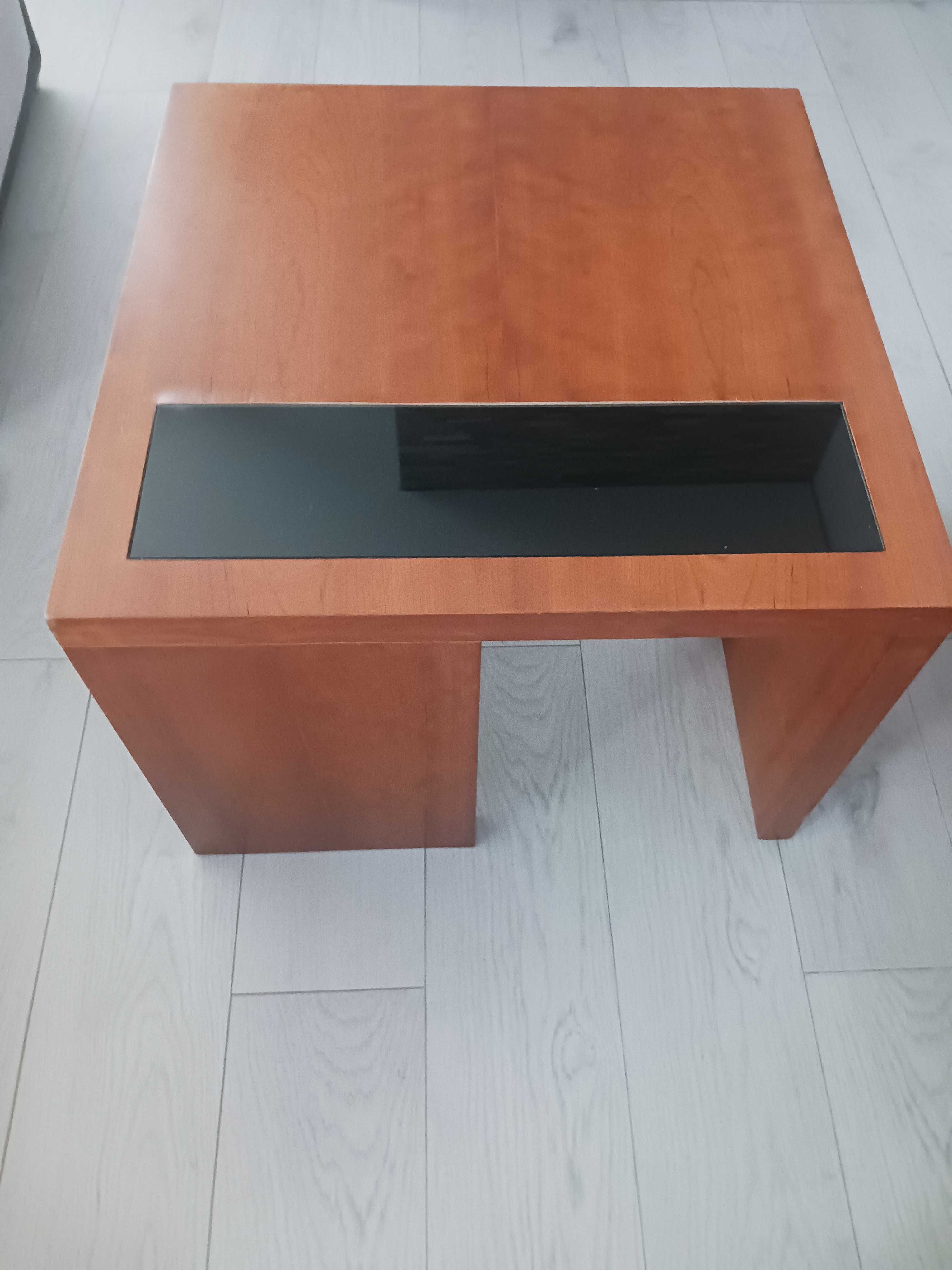 Mesa de centro em cerejeira
