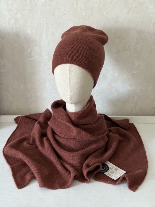 Шарф і шапка з кашеміру