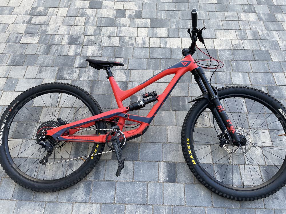 YT Capra CF pro 2019 XL (dh, enduro, full, freeride, demo)