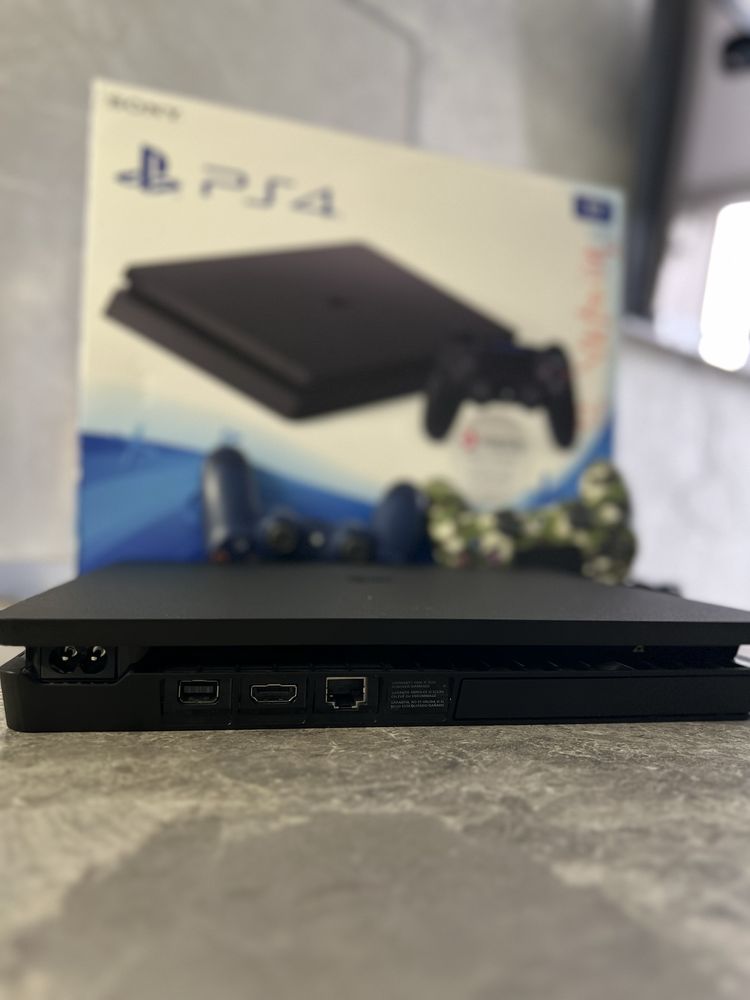 Sony PlayStation 4 Slim 1TB в ідальному стані