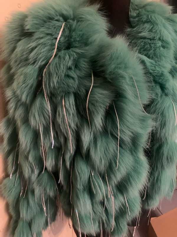 Piękna kurtka z lisów -cudny kolor  r/M/L  Nowa