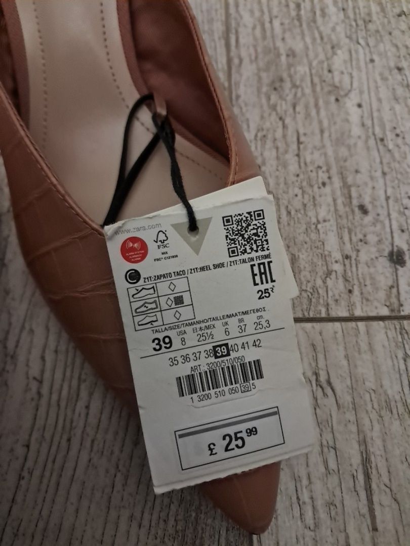 Шльопки Zara 39 розмір