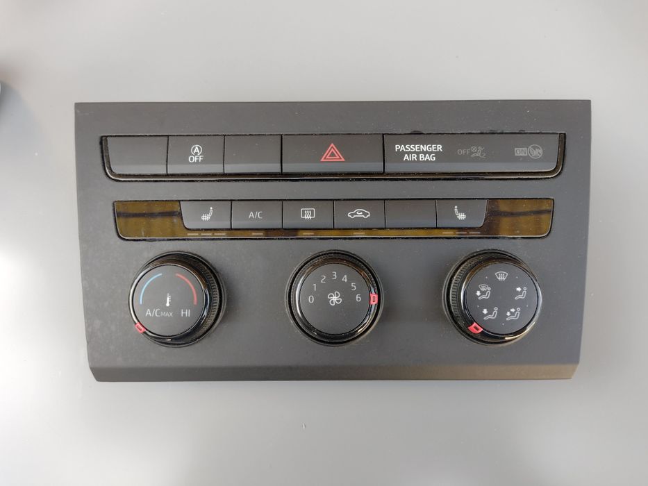 Seat Leon III 12-20 - Panel nawiewu Grzane fotele 5F0.907.426L