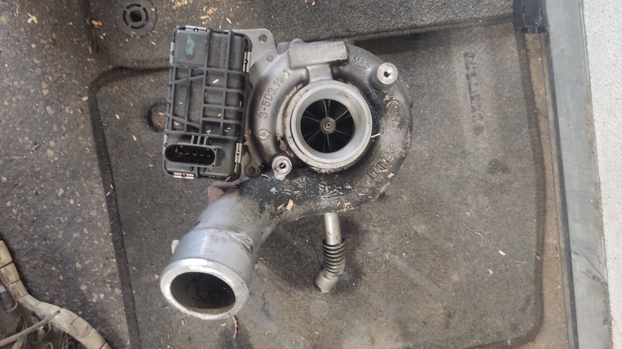 Turbina turbosprężarka turbo audi A6 C6 a4 b7 3.0 TDI