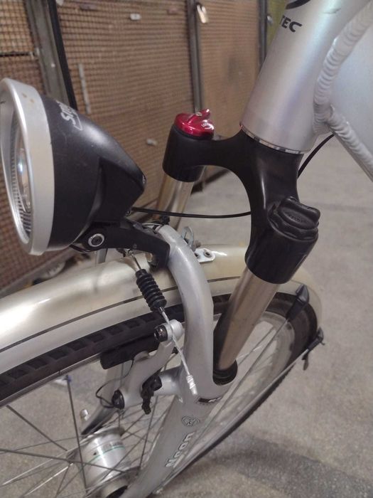 Rower miejski 28", Vertec tr 8100 perfect 700x38C