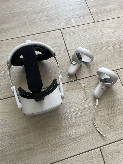 Google VR Meta quest 2 z dodatkowym paskiem kiwi