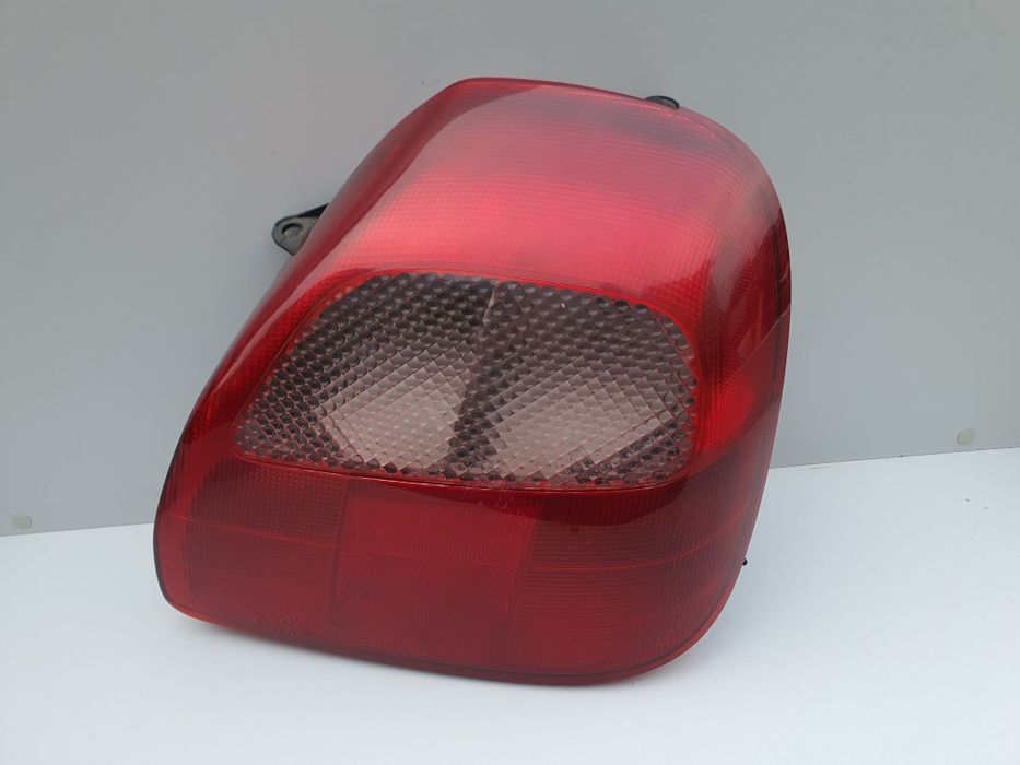 TOYOTA MR2 ZZW30 lampa prawa tylna 99-05