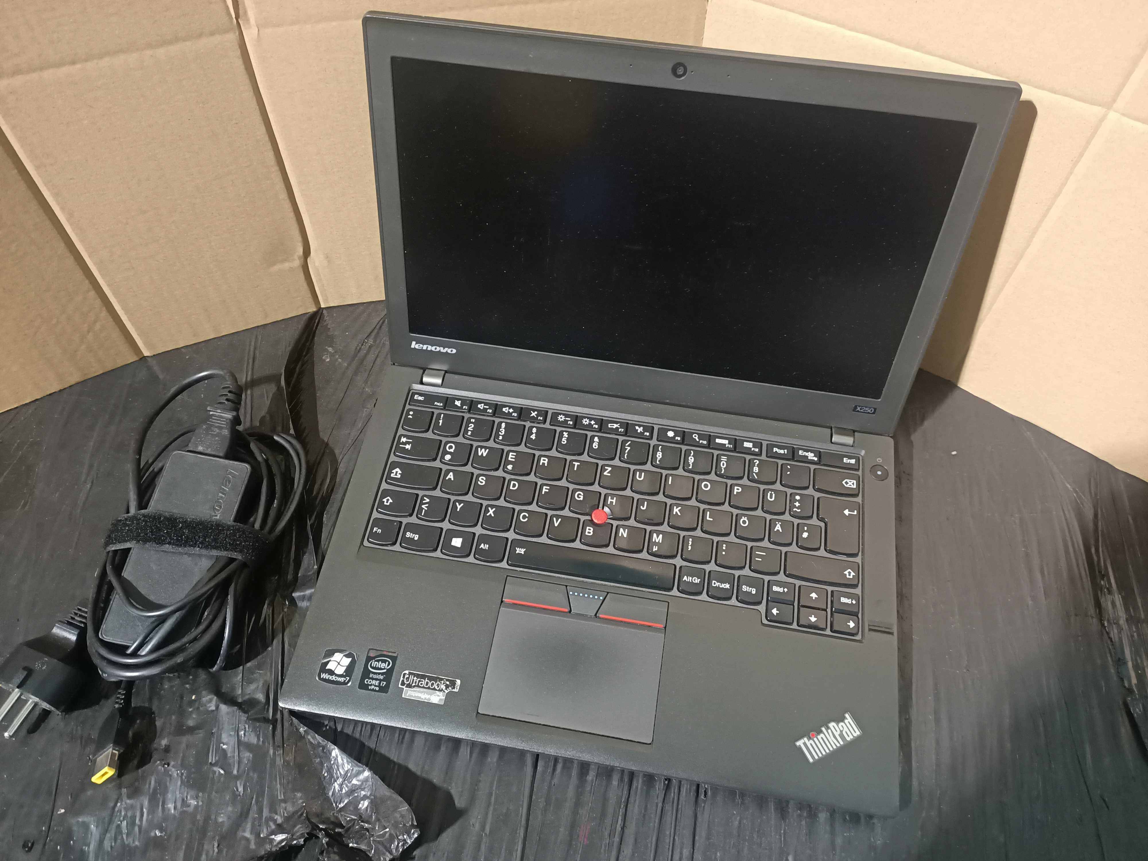 Portátil Lenovo X250 i7