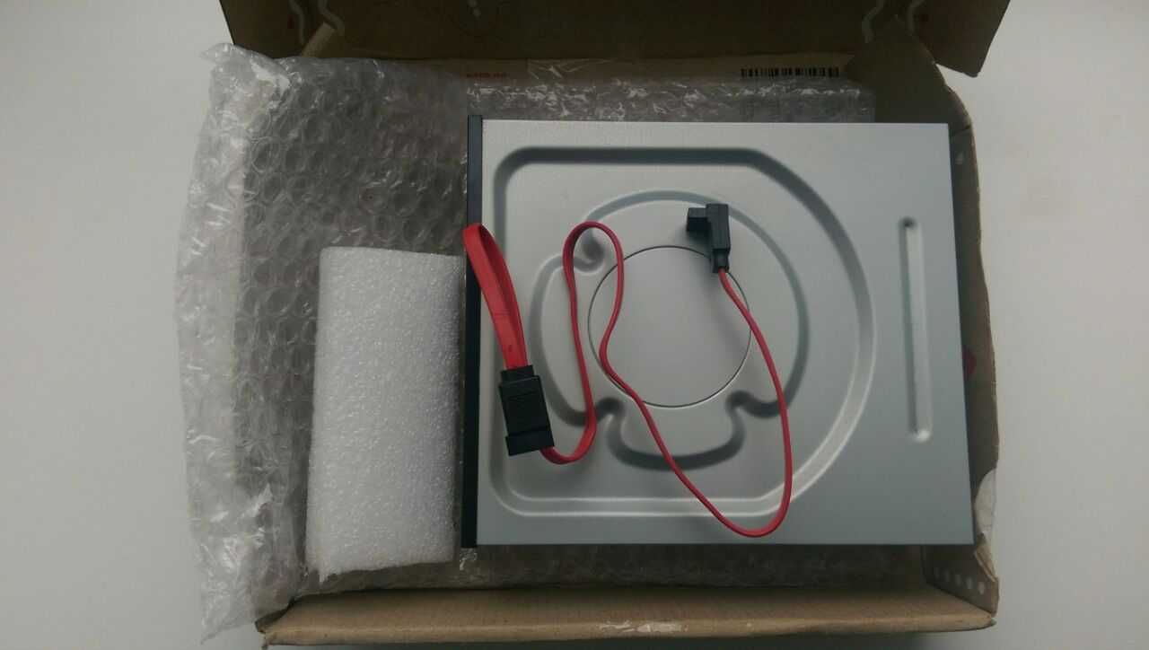 Дисковод DVD-ROM Sony Optiarc AD-7240S ідеальний стан + 2 двд додатк