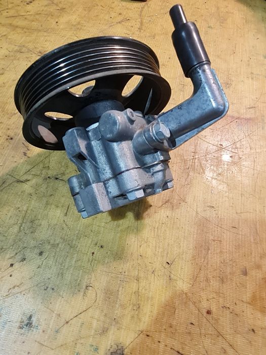 Насос ГУР Хюндай Санта Фе 2011р. 2,4 бензин