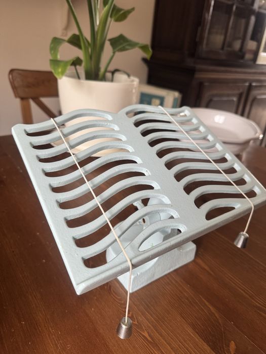 Stojak na książkę żeliwny