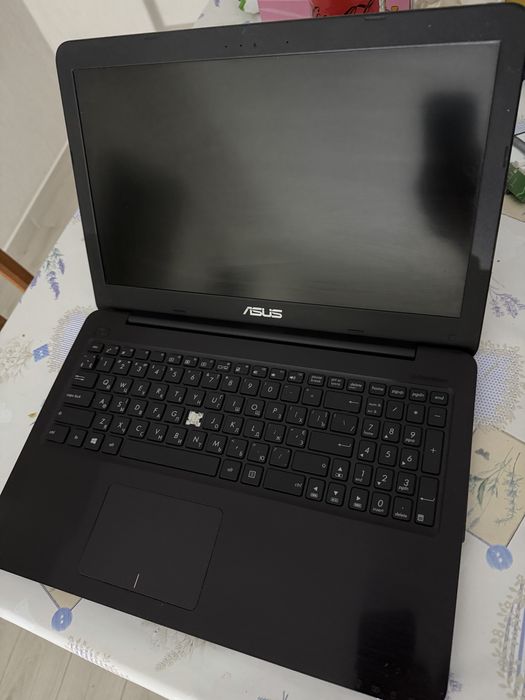 ASUS X556UQ (без hdd)
