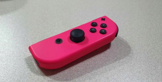 Kontroler Pad Nintendo Switch Joycon Różowy HAC-016 Oryginalny 
KON