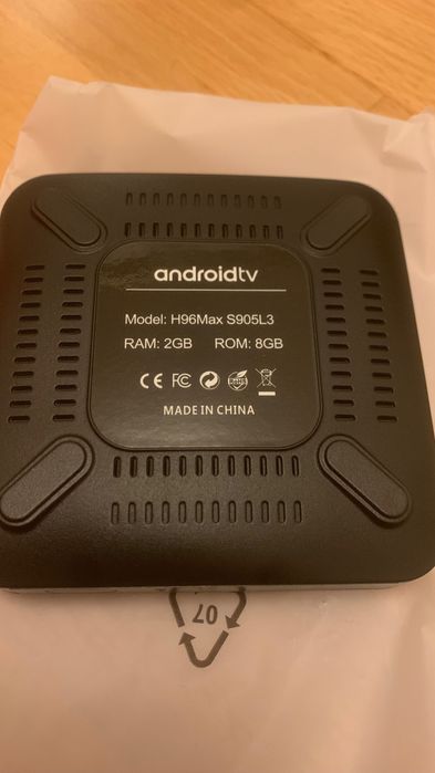 Смарт тв приставка H96max s905l3 tv box