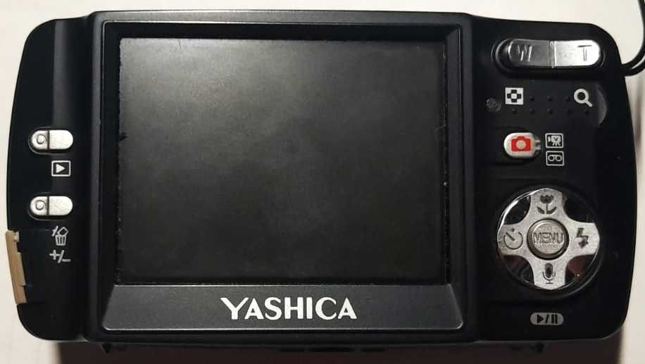 Цифрова камера Yashica EZ 5031. Японія.