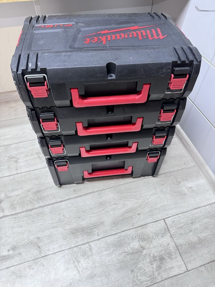 Milwaukee M18 Мілвоке кейс для шуруповерта