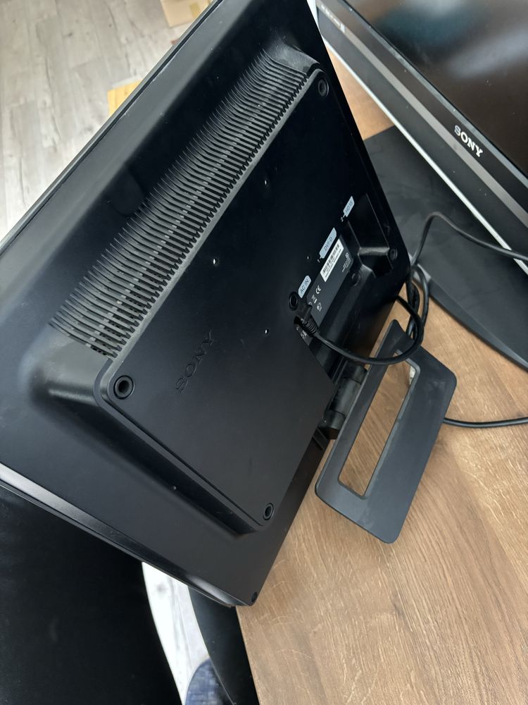 Monitor na sprzedaż