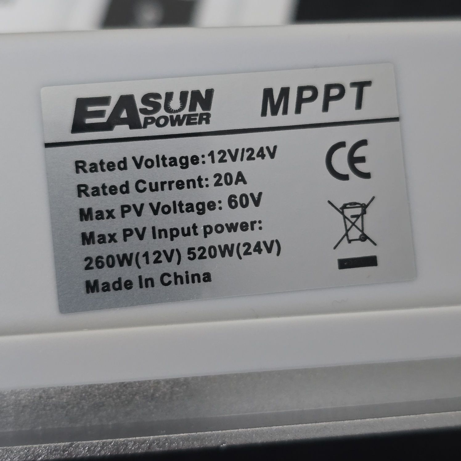 Regulator solarny MPPT 12V/24V EAsun 20A do 60V PV