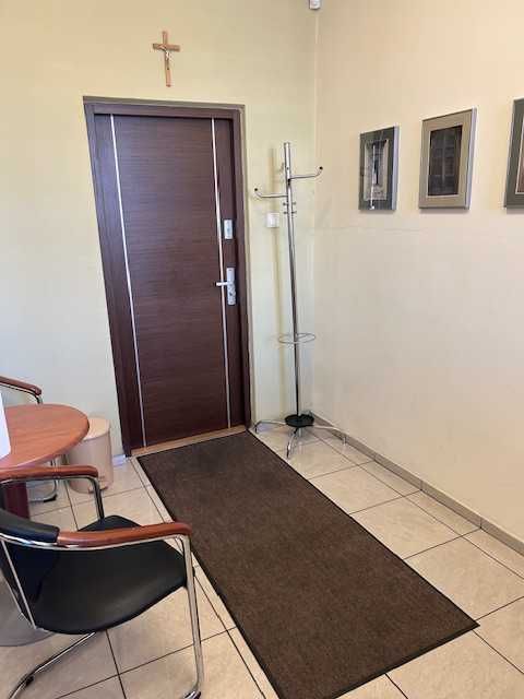 Wynajmę biuro Glinice, Radom 22 m2 cena: 677 zł brutto, F.Vat