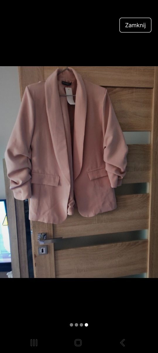Nowe garnitury damskie