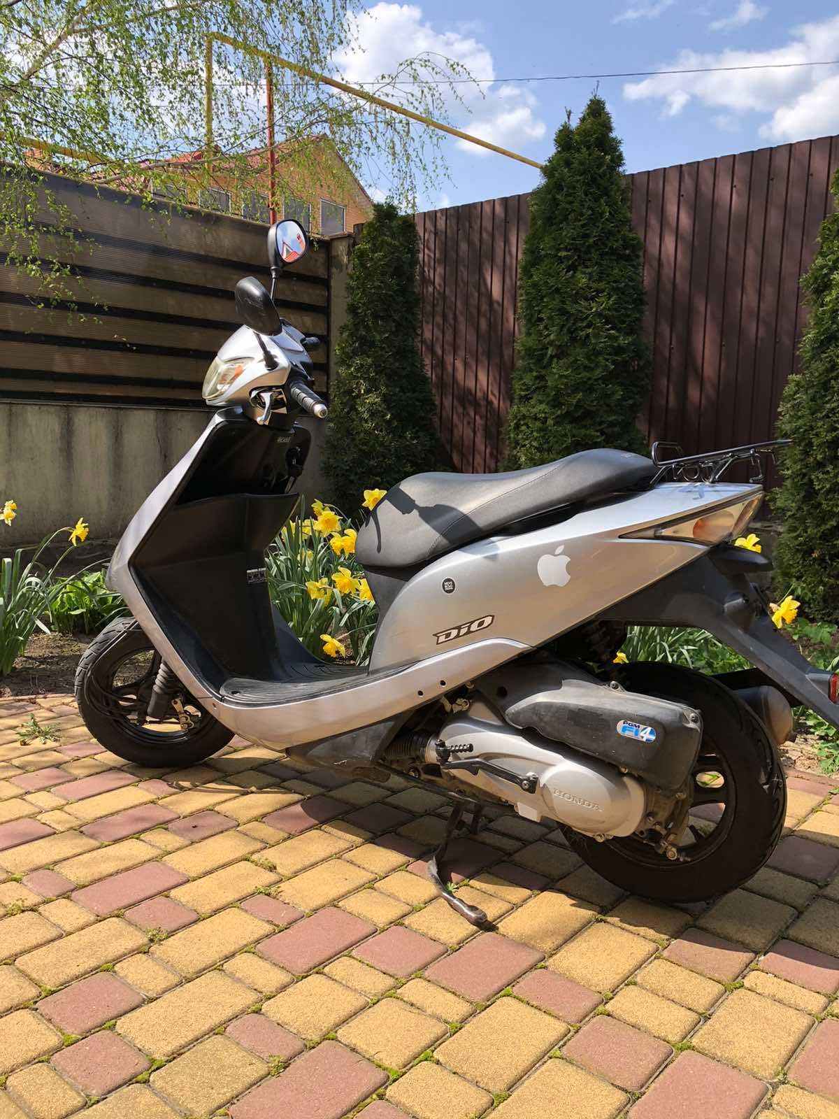 Мопед Honda Dio AF68