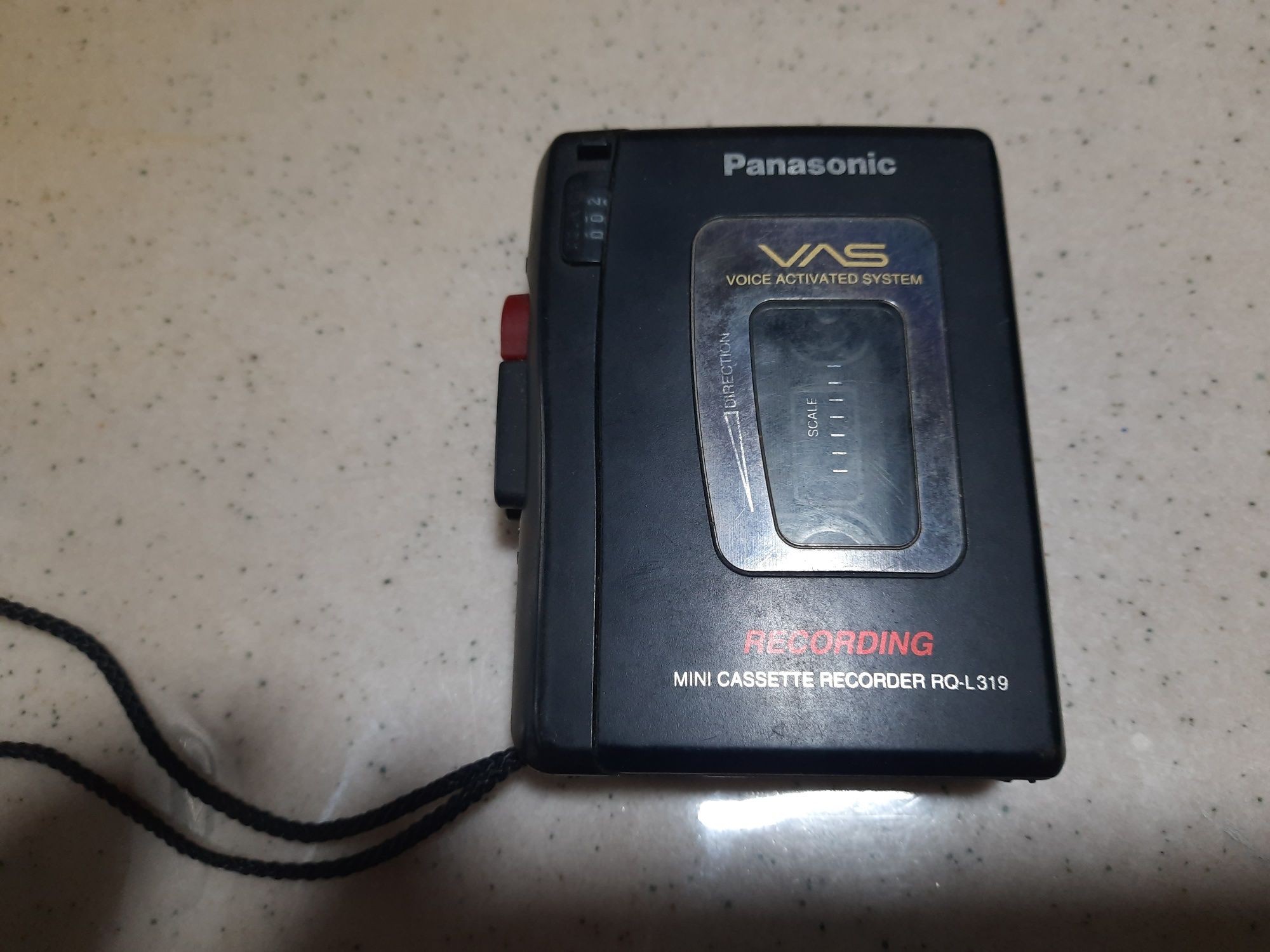 Диктофон Panasonic RQ- L319 или обмен на кассетный, cd плеер.