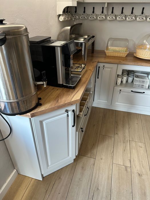 Stół szwedzki w bardzo dobrym stanie