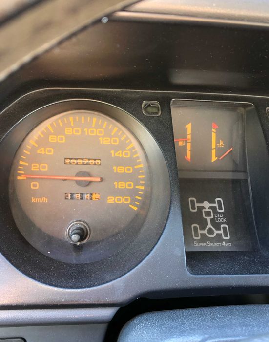 Mitsubishi Pajero GLX 2.5 TD MK2