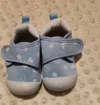 Buty niechodki dla niemowlaka rozmiar 19