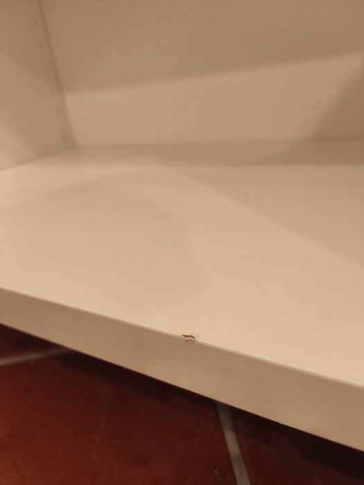 Móvel Besta IKEA com pés