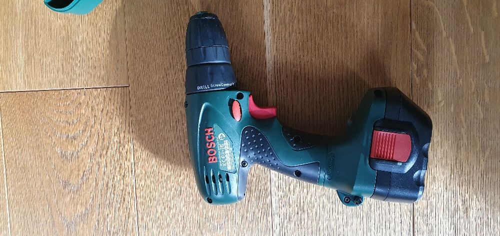Bosch Psr12 wkrętarka wiertarka 2 akumulatory