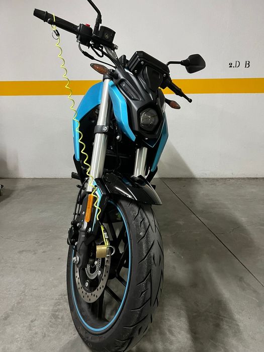 Motociclo Naked Voge 125r